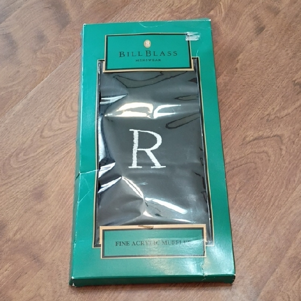 Bill Blass Black Muffler